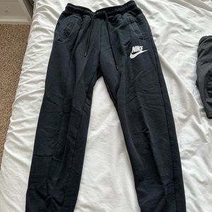 Nike joggers black size small
